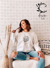 Load image into Gallery viewer, Be creative Unisex Sweatshirt minimal line drawing